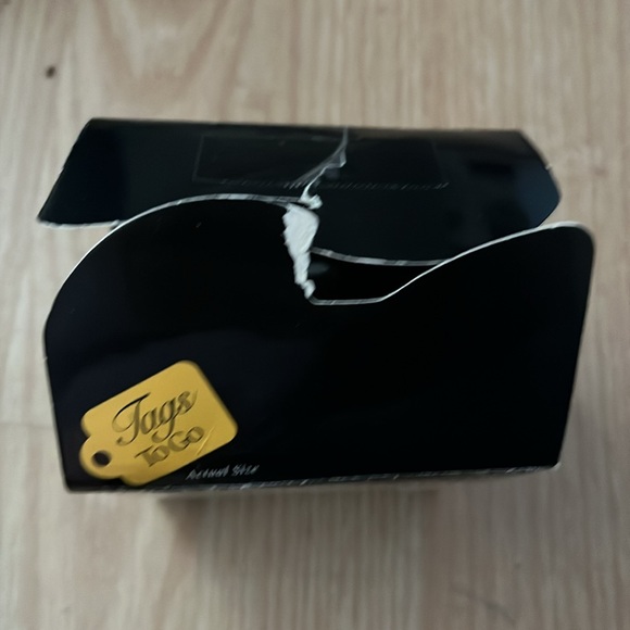 Tags to Go - Picture 3 of 4